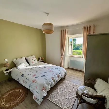 Grand Maison A La Campagne Avec Piscine Et Terrain De Petanque Marthon