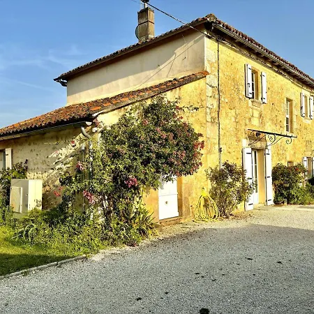 Grand Maison A La Campagne Avec Piscine Et Terrain De Petanque *